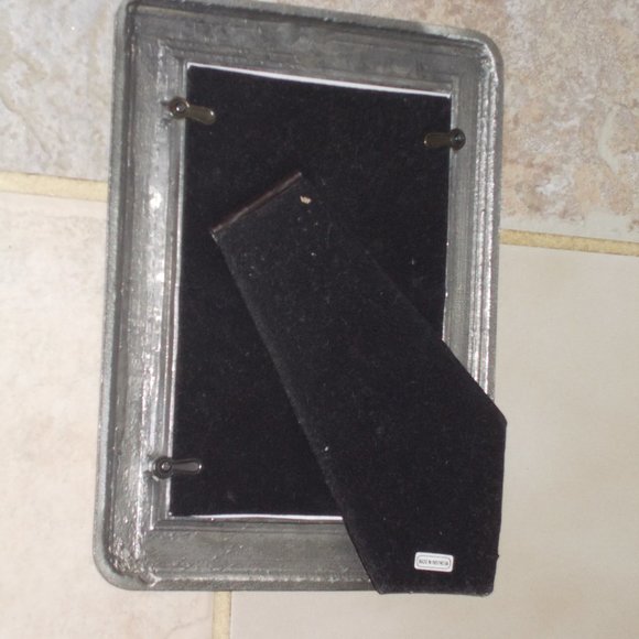 Rooster 4"x6" print in unique pewter frame - Picture 3 of 3